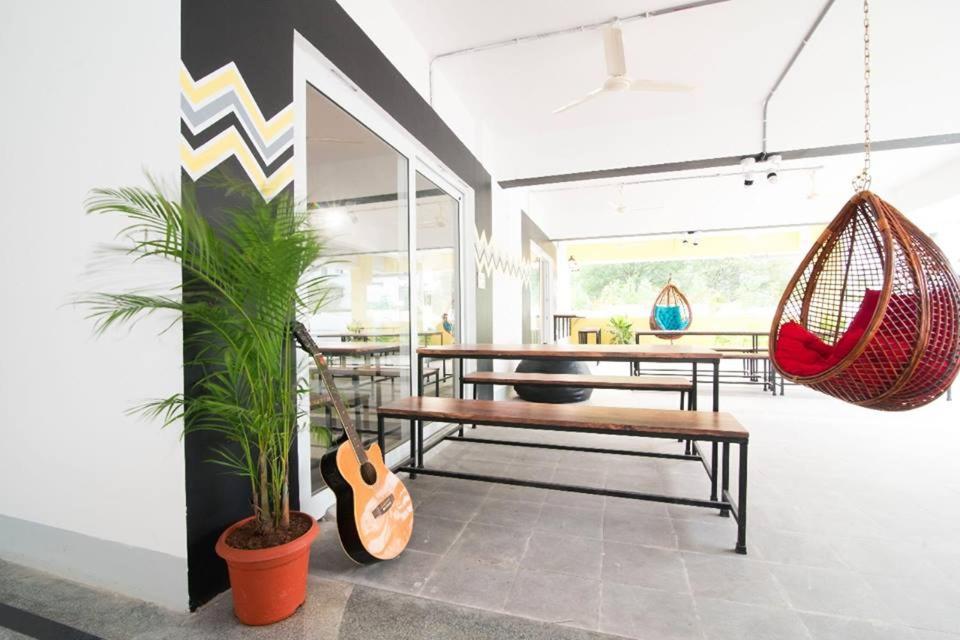 Buzz Quarter Hotel Hyderabad Esterno foto